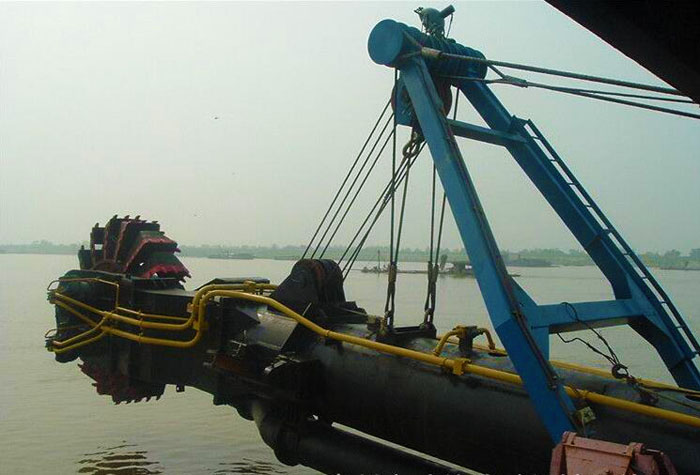 portable hydraulic dredge